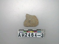 藏品(帶穿石器殘件)的圖片